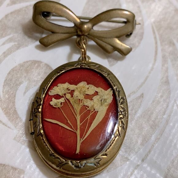 Antique Hanging Bow Locket Brooch Pin w/ Pressed Flower 1.5” Gorgeous - Picture 2 of 6